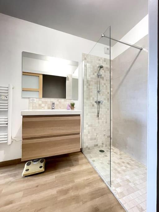 Ferienwohnung Spacieux T2 + Parking A 5 Min D'Aix Aix-en-Provence Exterior foto