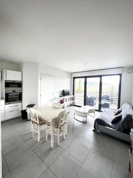 Ferienwohnung Spacieux T2 + Parking A 5 Min D'Aix Aix-en-Provence Exterior foto